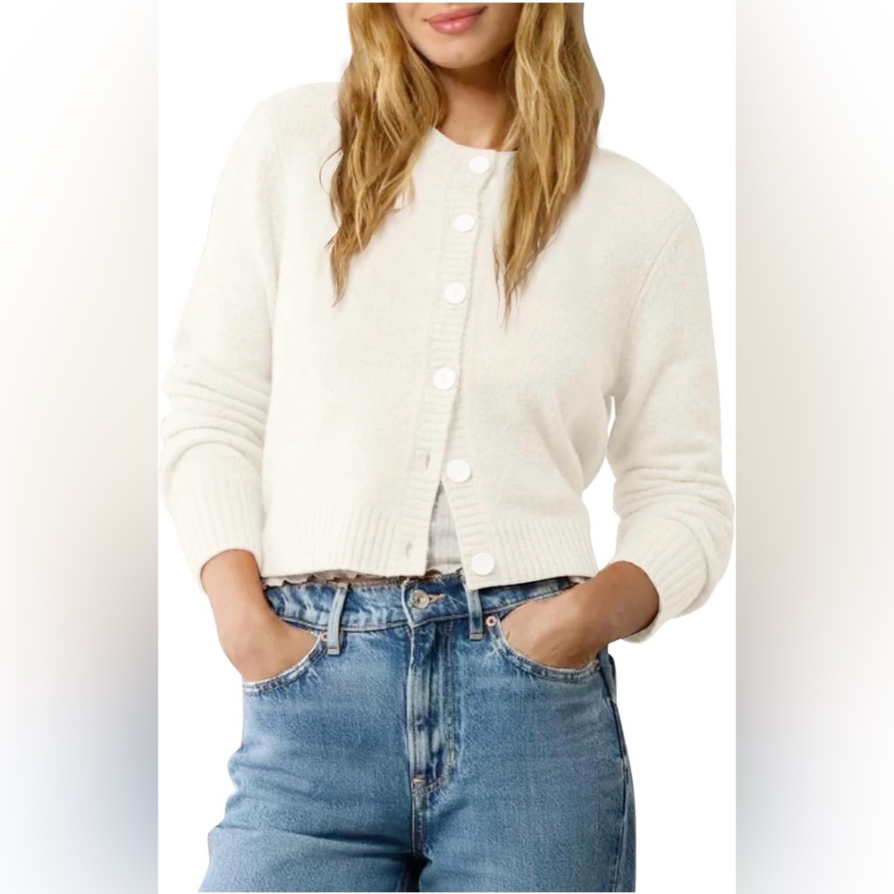 Urban Coco Women's White Cardigan Sweater